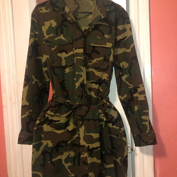 Dresses & Skirts - camouflage button up with waist tie dress